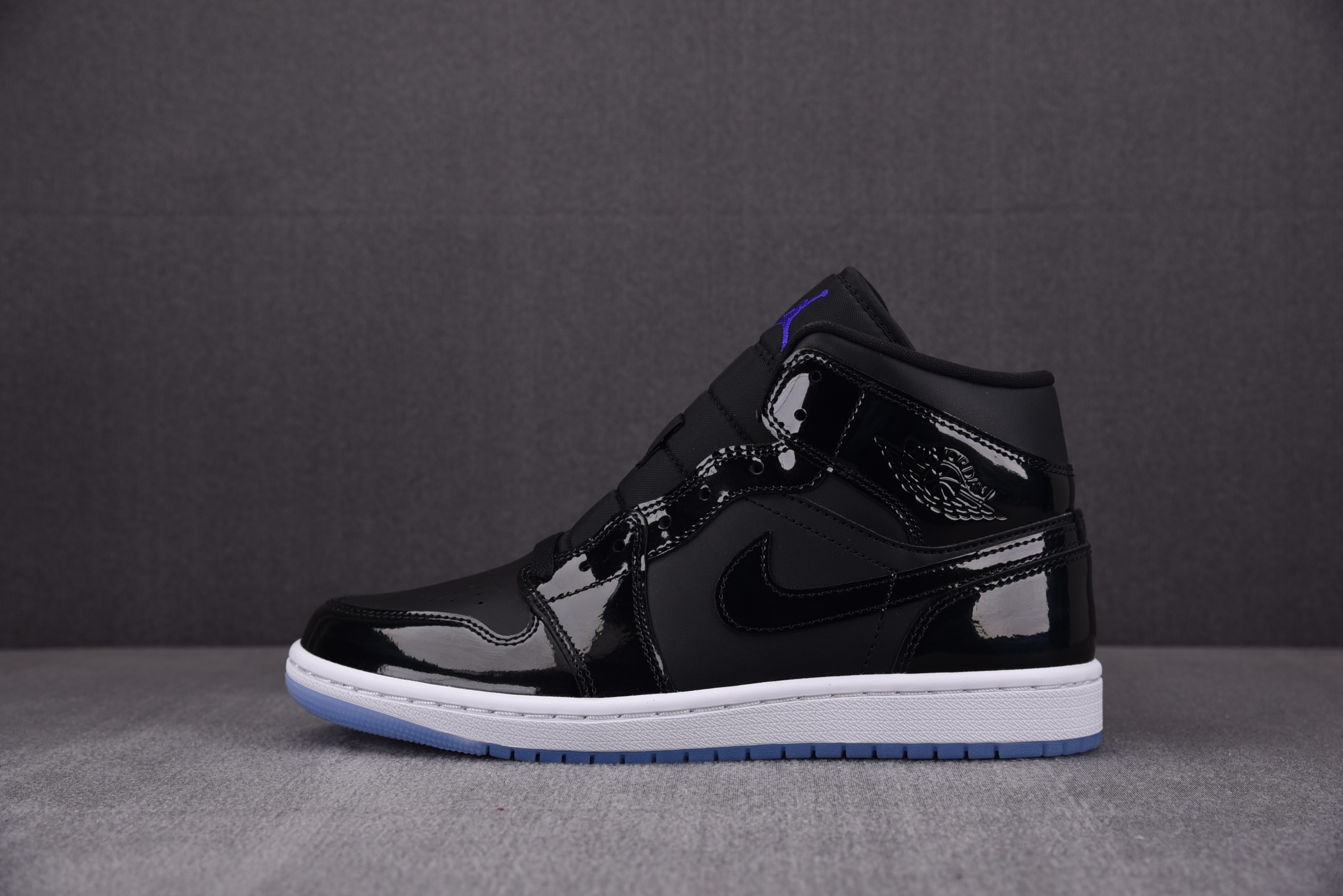Jordan 1 Mid SE Space Jam