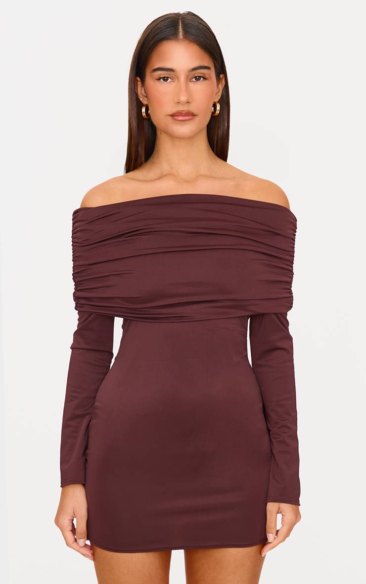 Chocolat Robe Mini À Manches Longues Bardot Plissé Double Couche Sculptante Mate