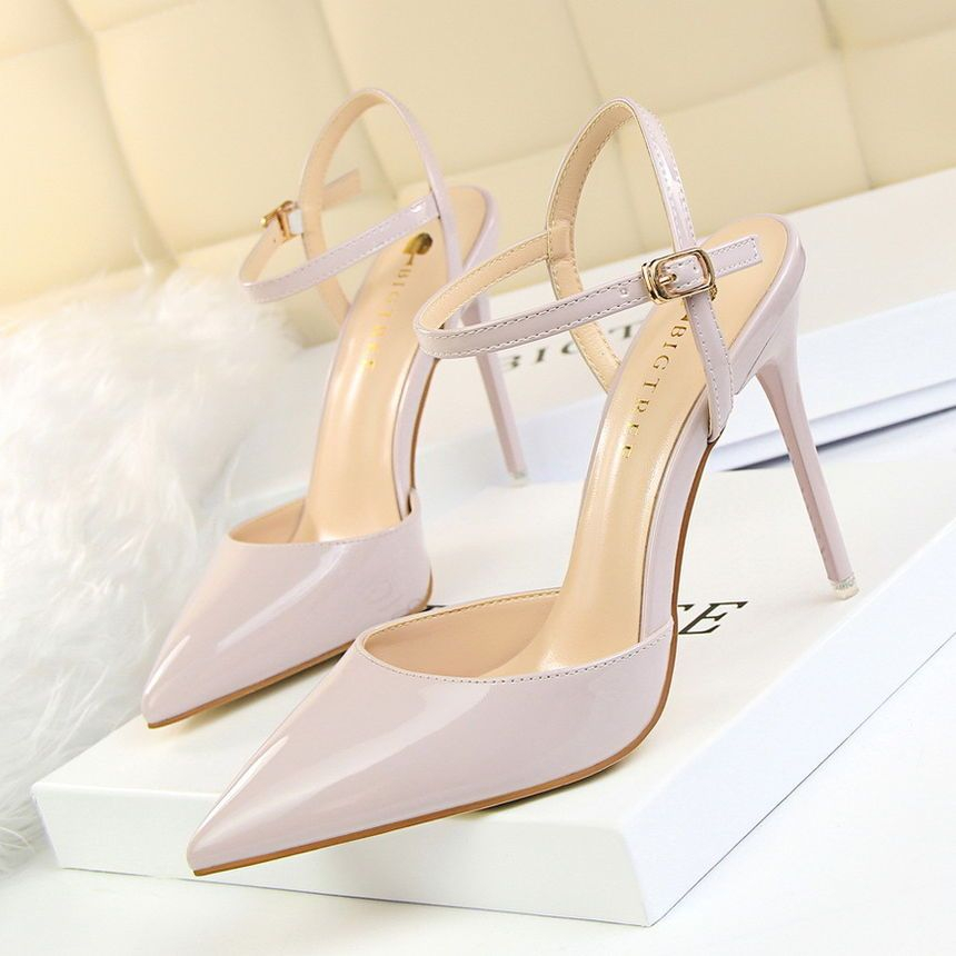 Niuna - Wetlook sandalen met hoge hak