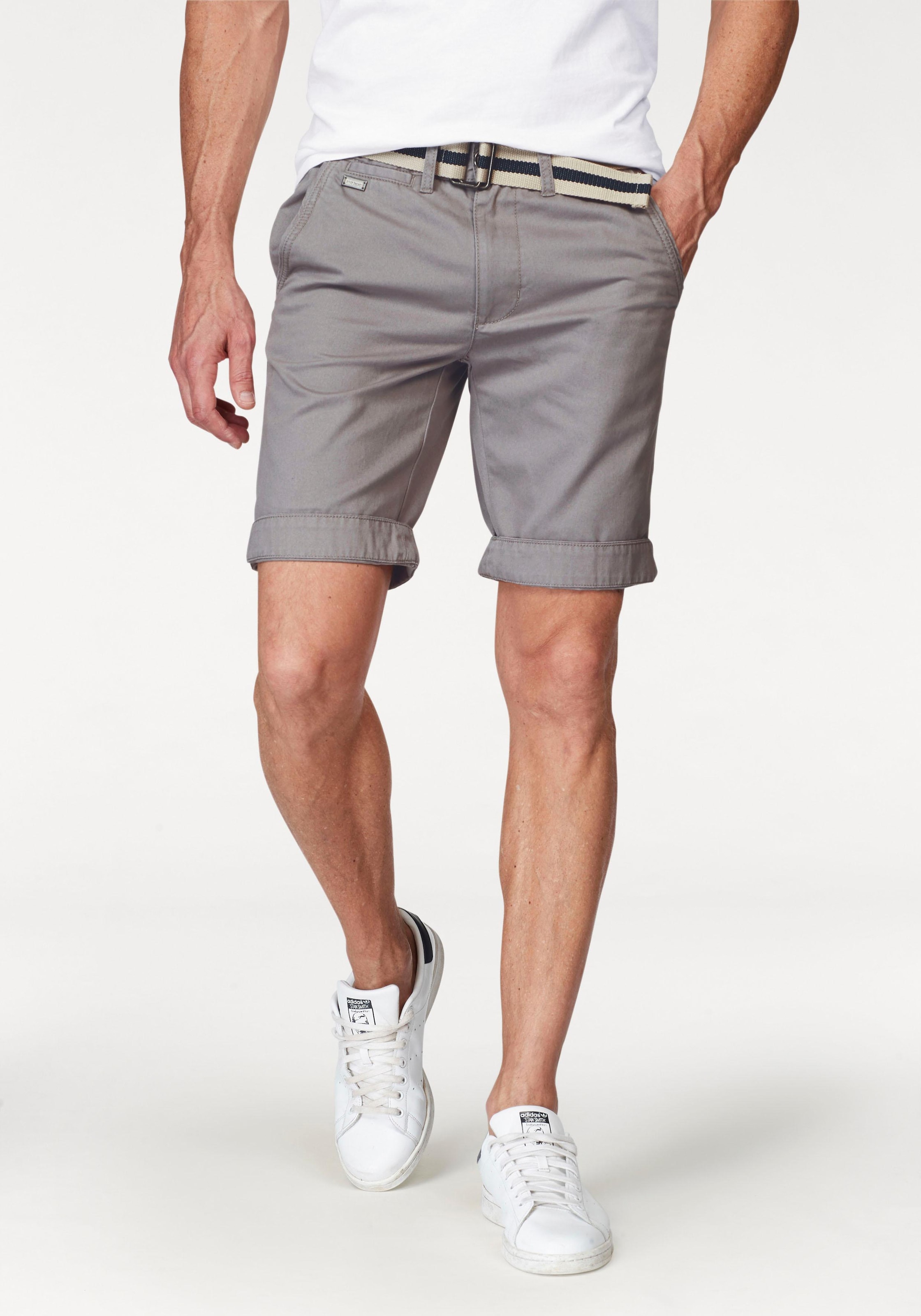 Bruno Banani Chinoshorts  inklusive Gürtel