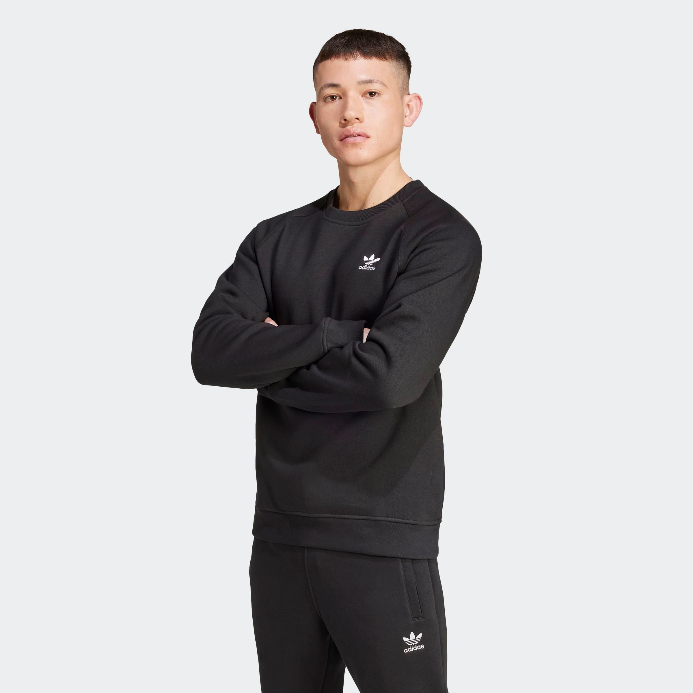 adidas Originals Sweatshirt »ESS CREW«, Essentials Pullover, weiche Innenseite