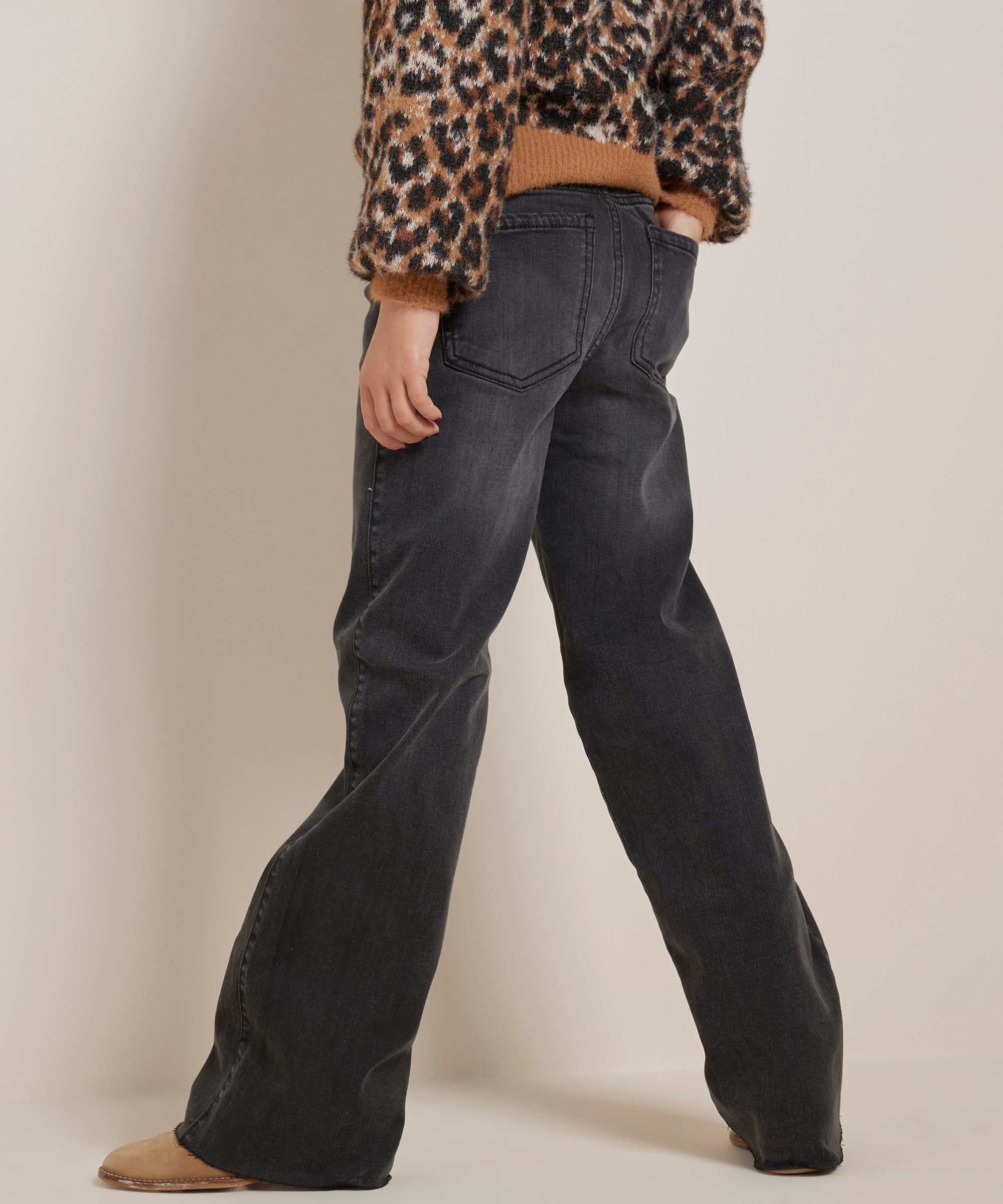 wide fit stretch jeans