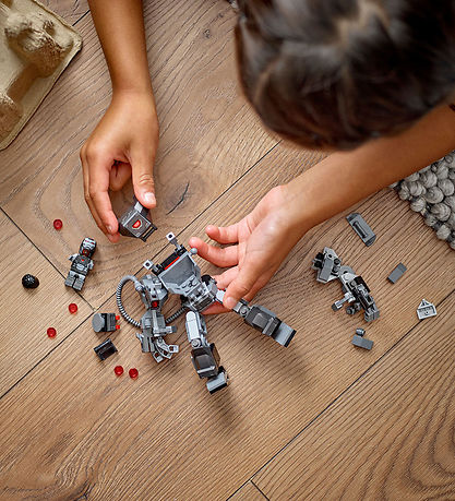 LEGO® Marvel Infinity Saga - War Machine Mech 76277