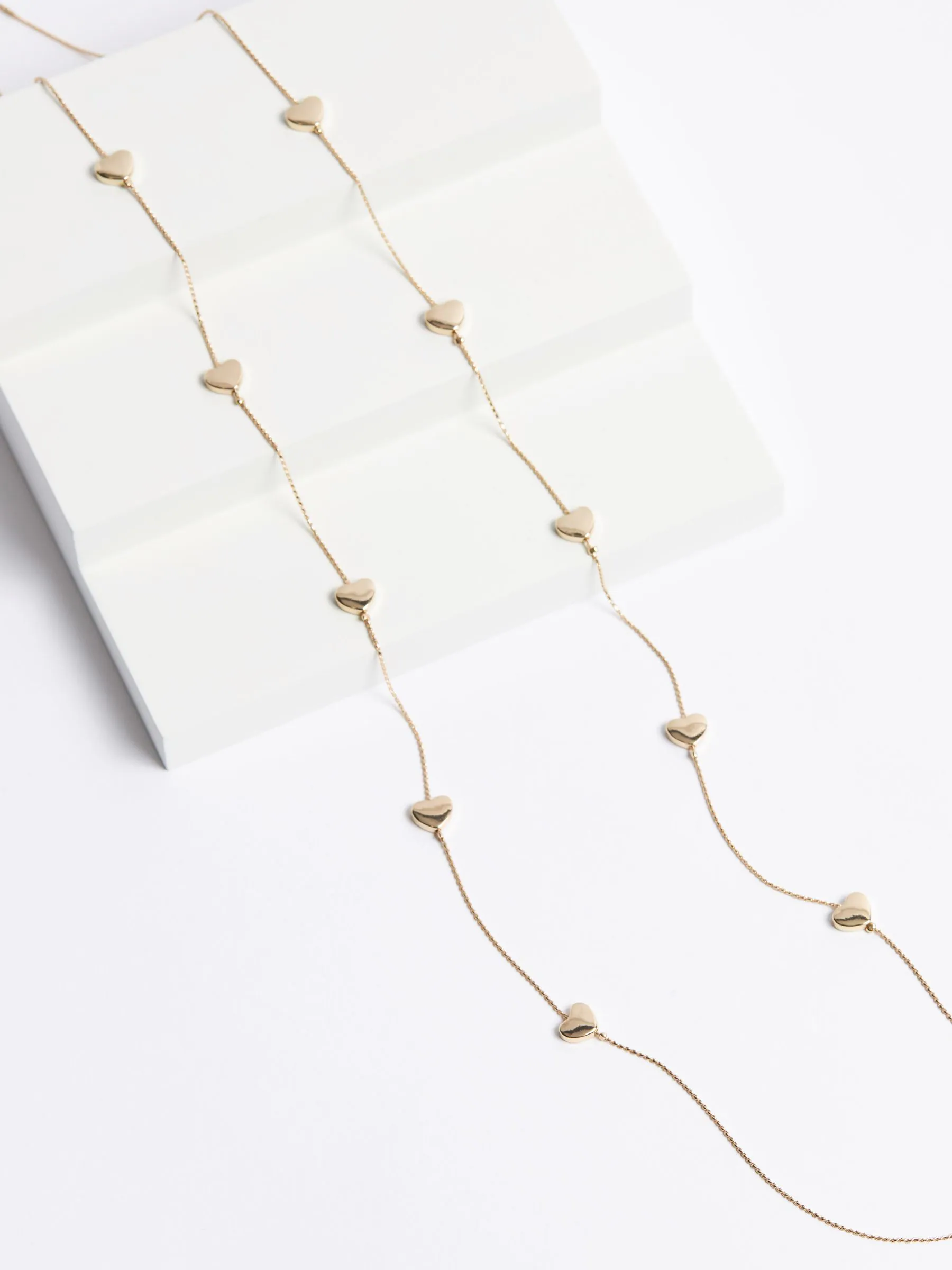 Goudkleurig - Lange draadketting met hartje