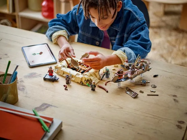 LEGO Star Wars 75396 Ørkenskib og sarlacc-hul