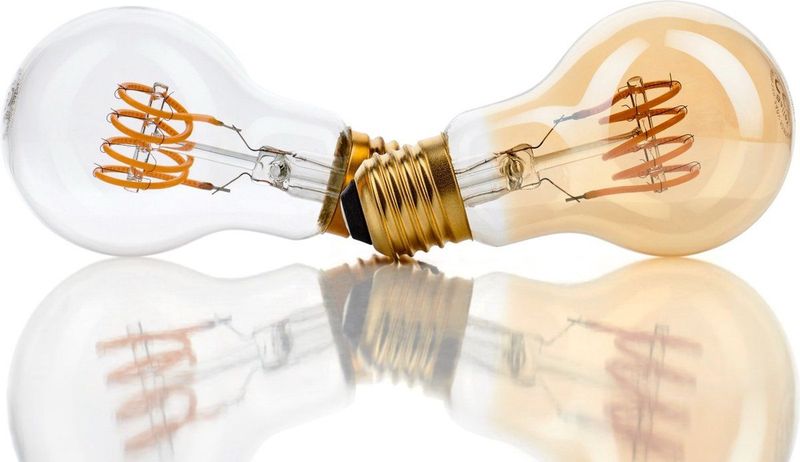 Bailey - Sensorlamp - Peervorm - Helder - 2200K - E27 - 4W