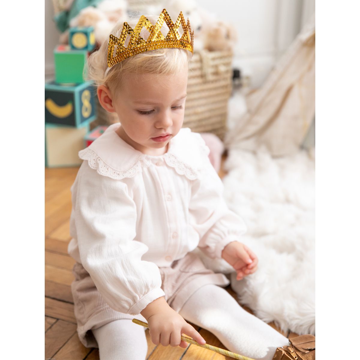 Couronne princesse sequins dorés Mercredi et Patati