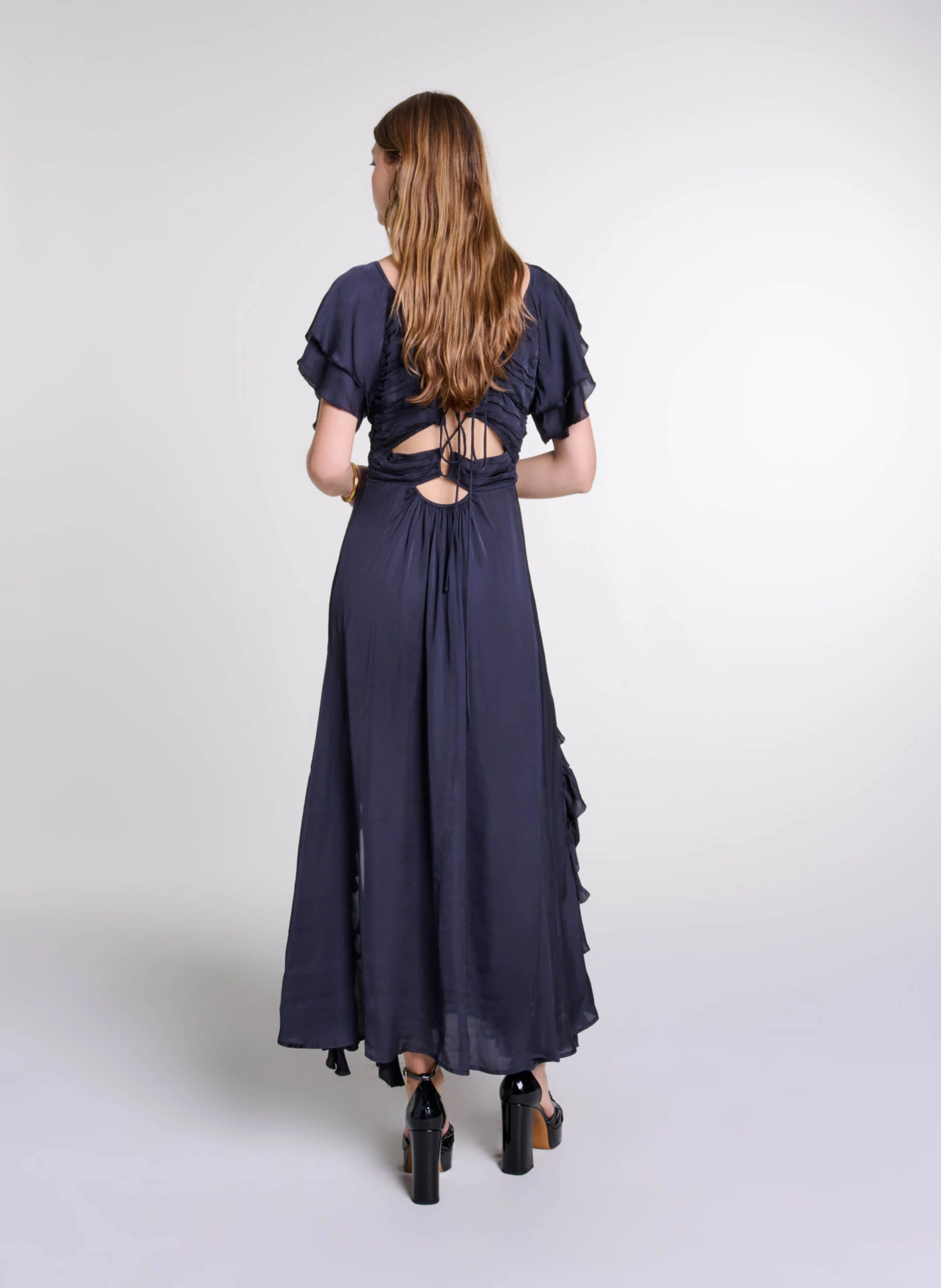 Robe longue satinée à volants| Noir