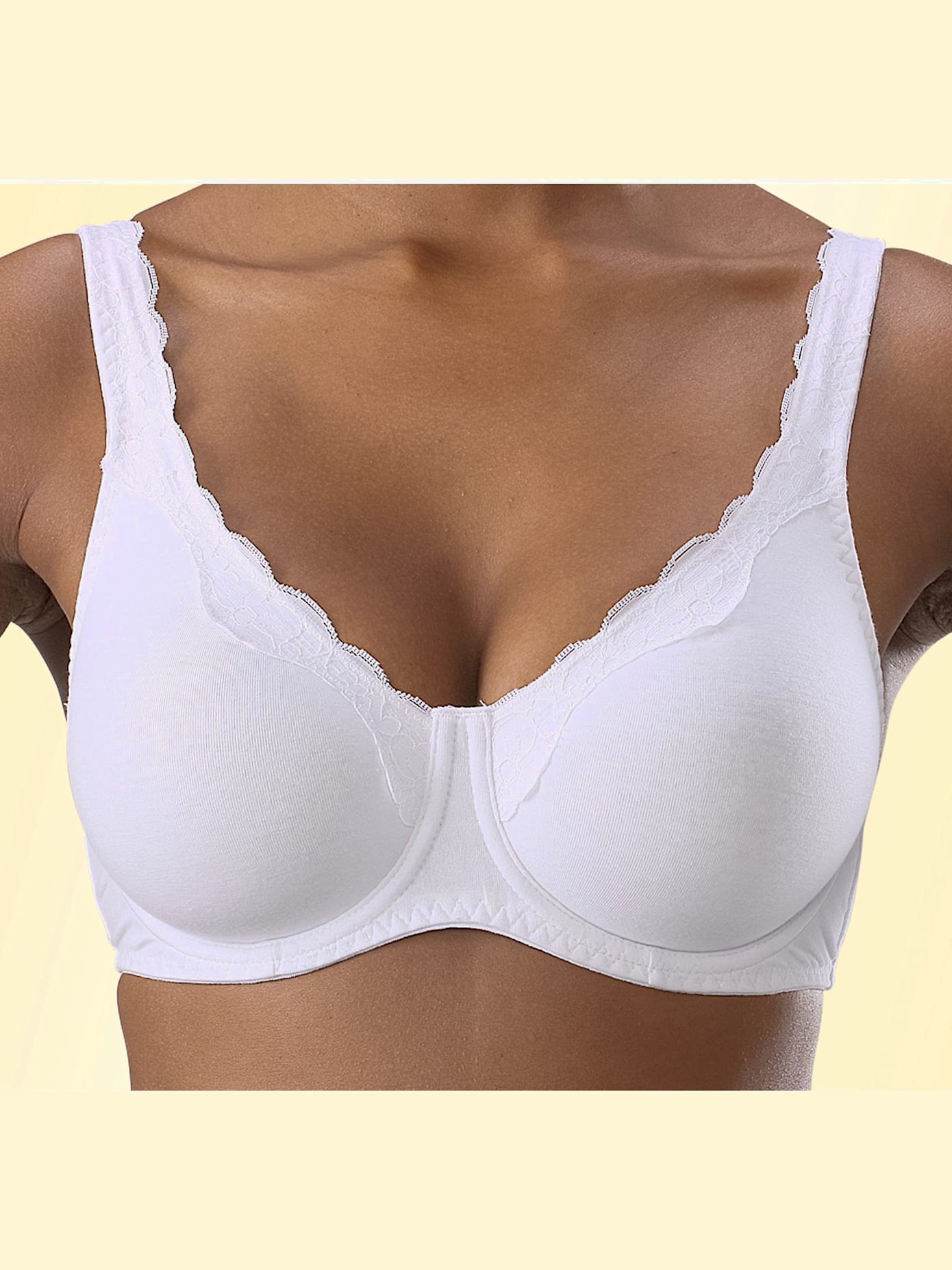 Soutien-gorge à armatures, bonnets préformés doublés sans couture