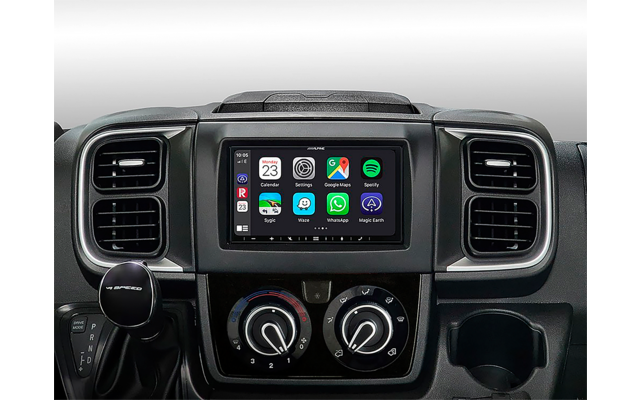 Alpine Digital Media Station mit 6,95-Zoll Display