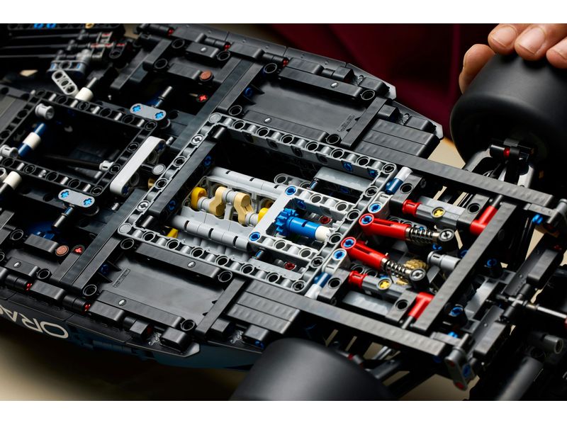 LEGO® Technic Oracle Red Bull Racing RB20 F1 Rennauto 42206 LEGO Set für Erwachsene und Formel-1-Fans