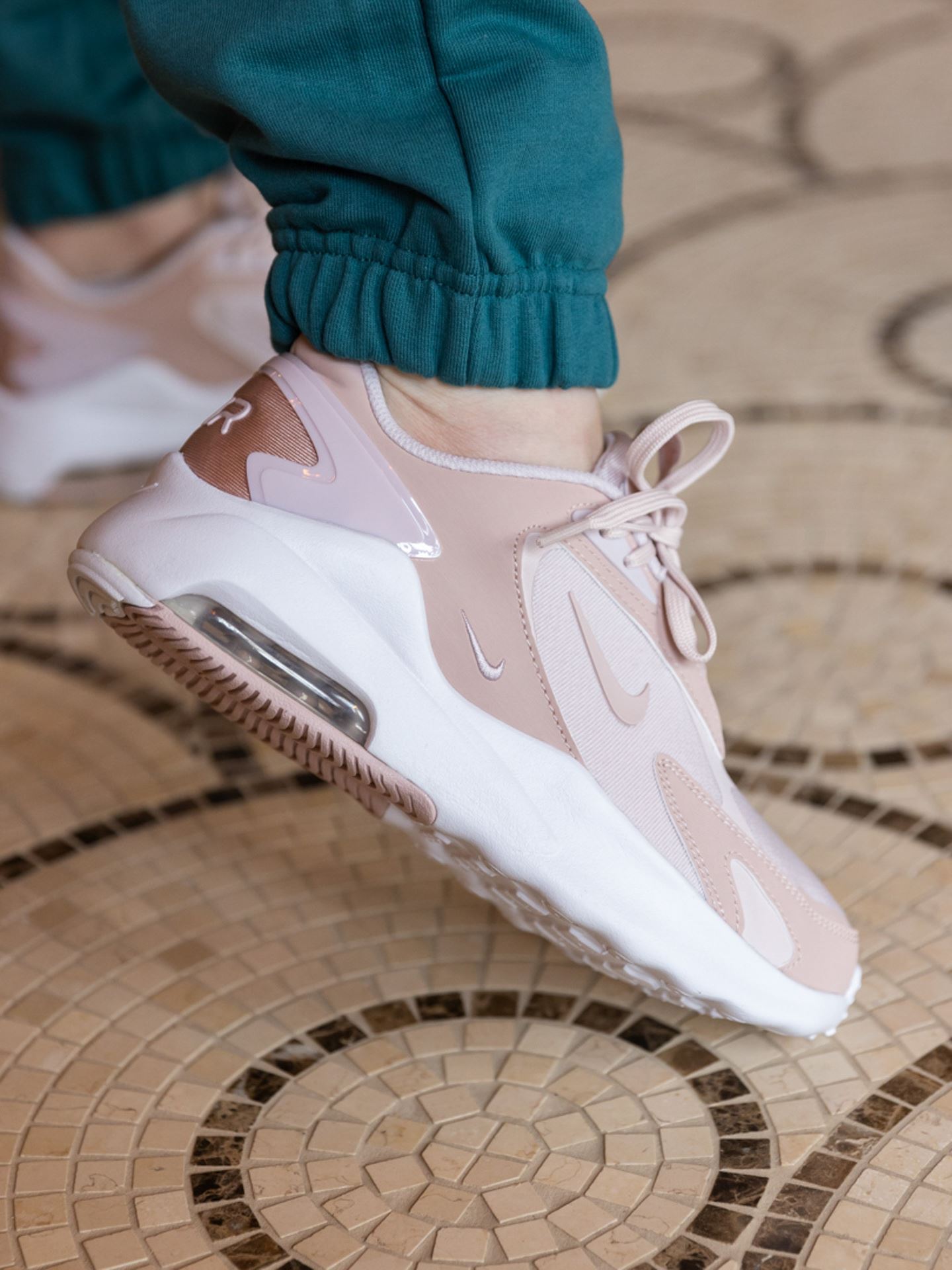 Air Max Bolt