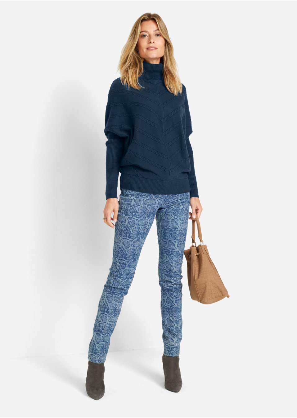 Pull col roulé