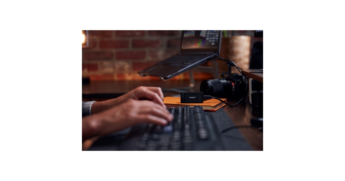 KingstonXS1000 Portable 2 TB externe SSD  (Zwart, SXS1000/2000G, USB-A 3.2 (10 Gbit/s))