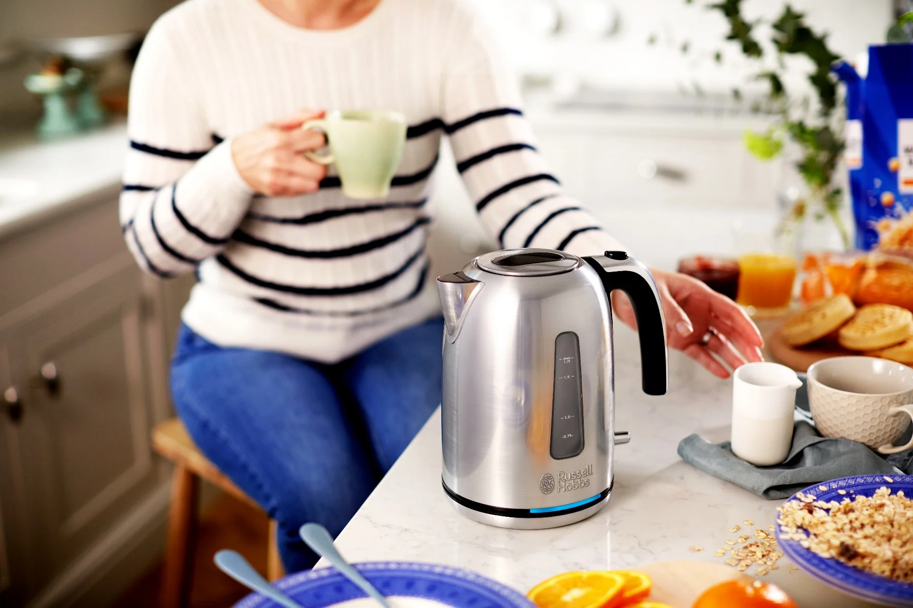 Russell Hobbs  Velocity elkedel - 1,7 L.