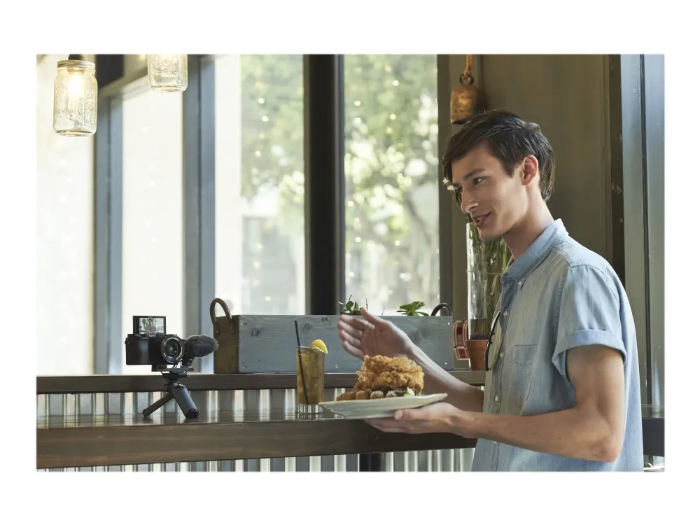 Sony a6100 ILCE-6100 - Digitalkamera - spejlløst - 24.2 MP - APS-C - 4K / 30 fps - kun kamerahus - Wi-Fi, NFC, Bluetooth - sort