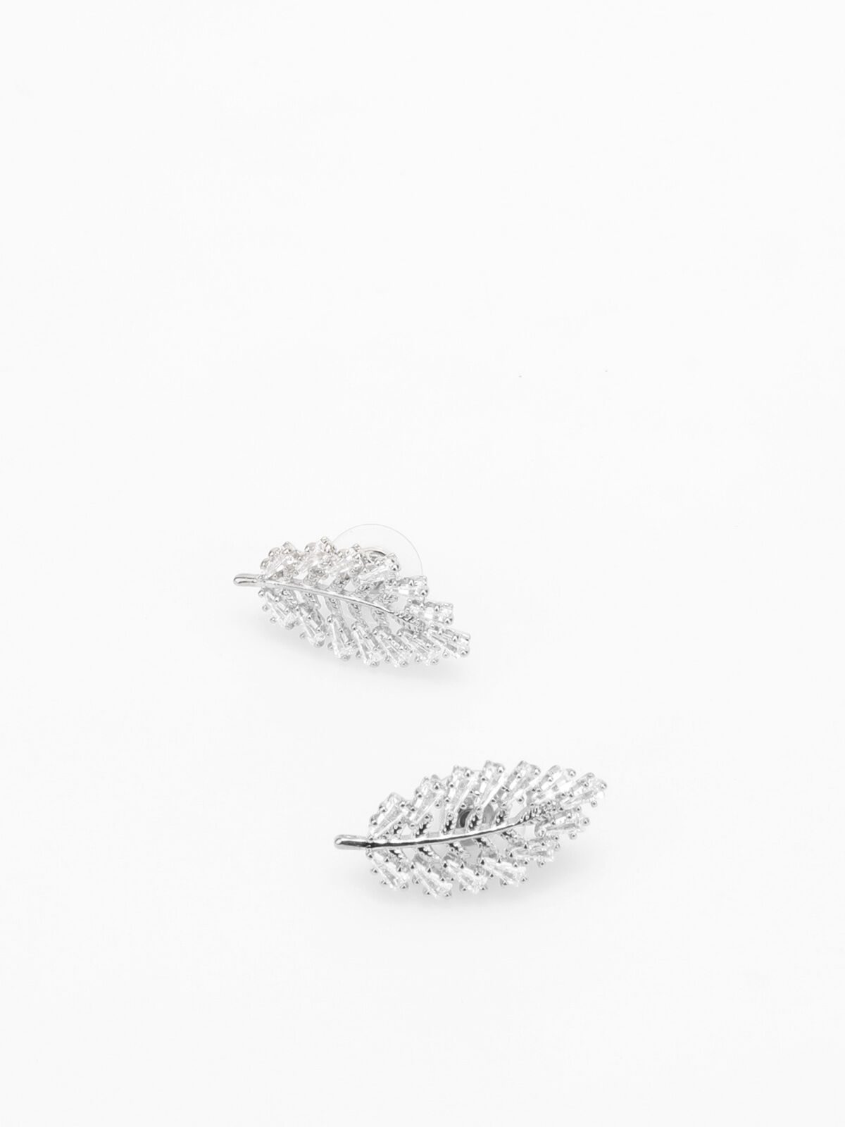 Boucles d'oreilles feuilles en strass- Argenté