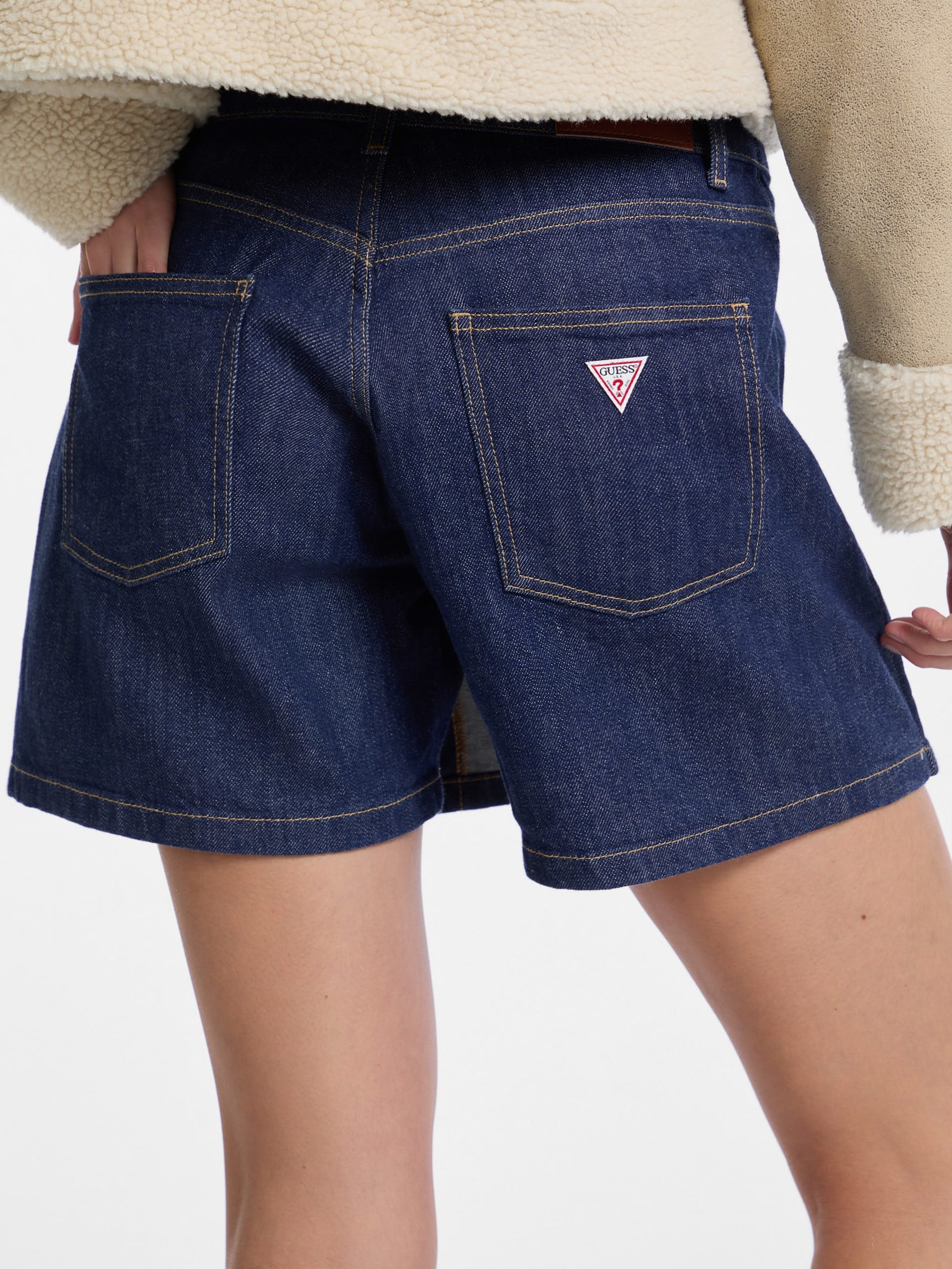Saia-calça jeans com amarração