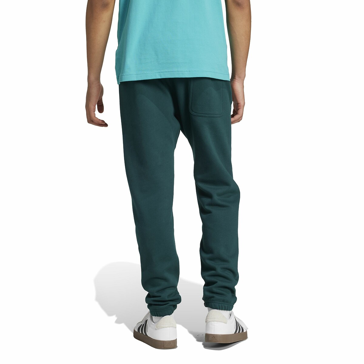 ROUPAS ESPORTIVAS ADIDAS<br>Calças de lã polar padrão com corte afunilado - TODAS AS TEMPORADAS