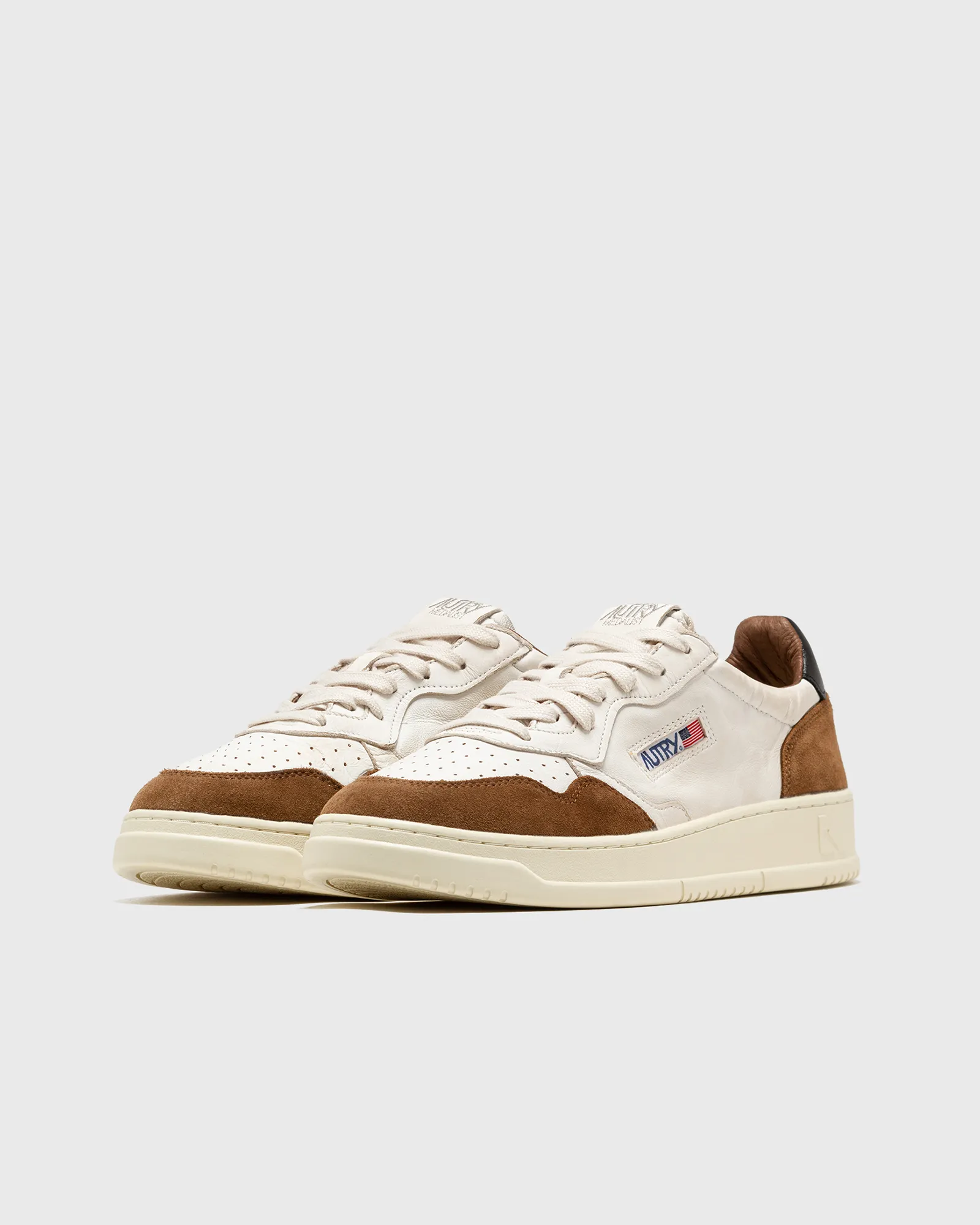 Autry Action Shoes WMNS MEDALIST LOW
