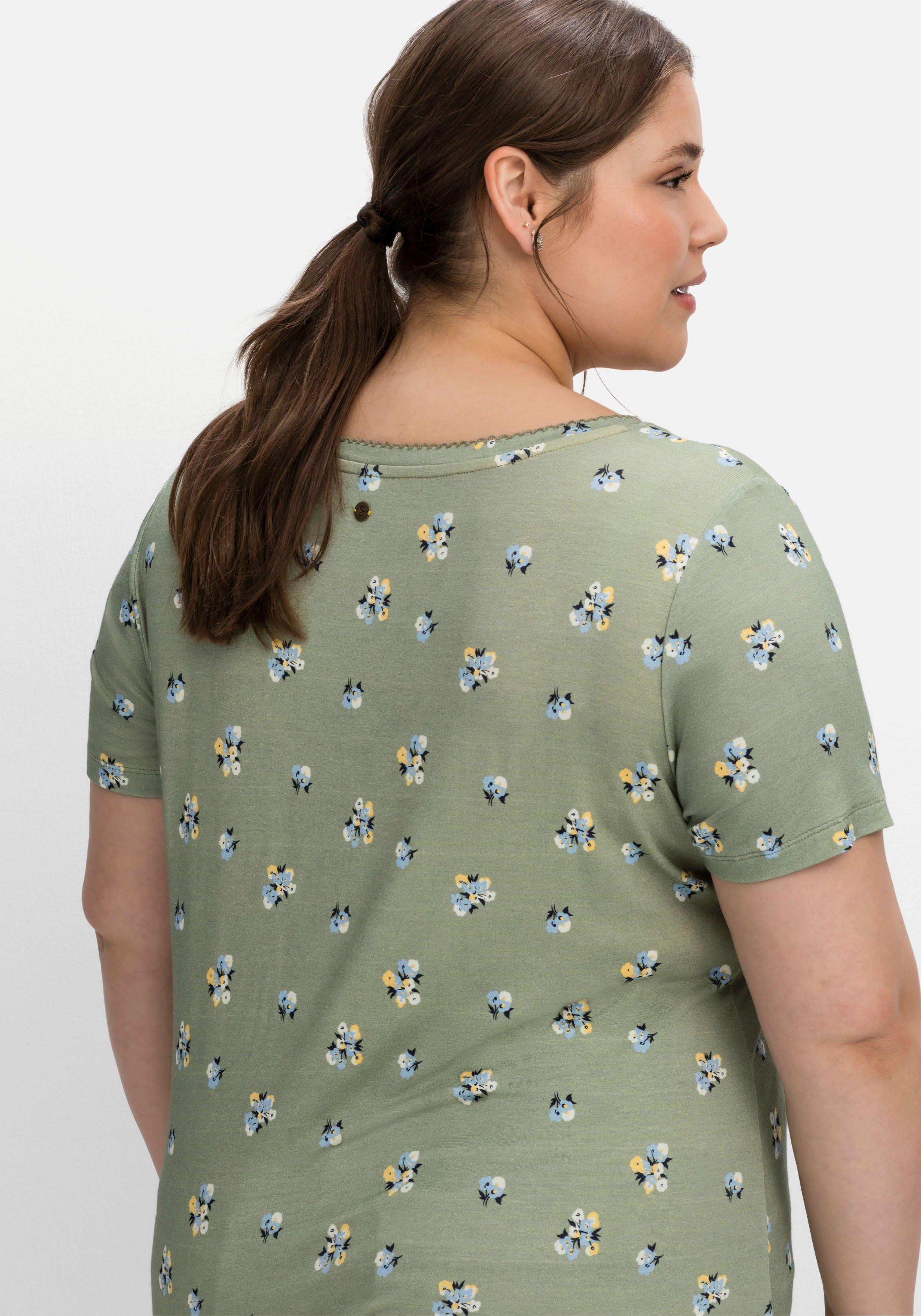 Shirt mit Allover-Blümchendruck und V-Ausschnitt