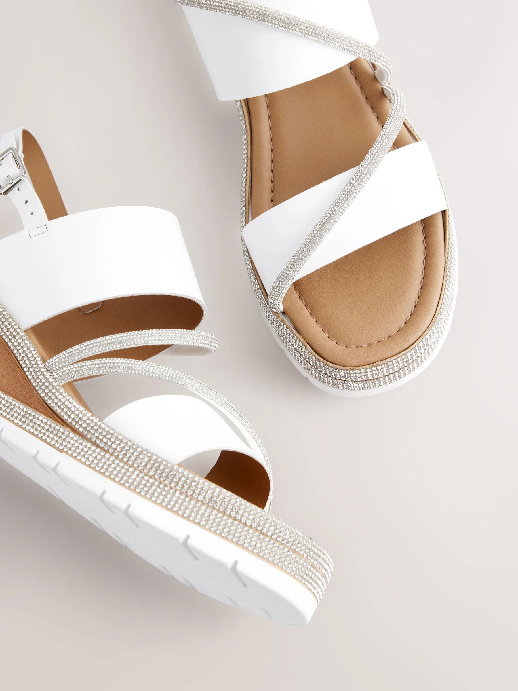 Wit - Leren sportsandalen met bling detail en slingback sleehakken