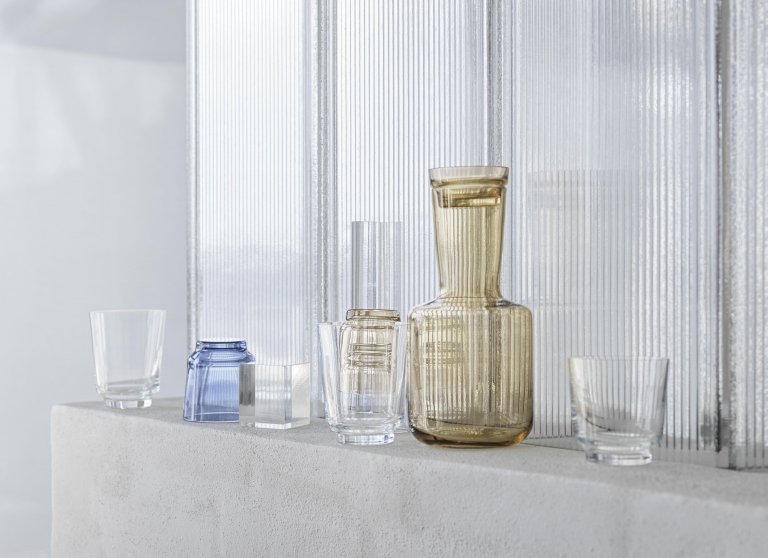 Muuto Raise karaf 1L donkerblauw