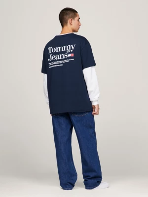 Camiseta moderna com logo nas costas