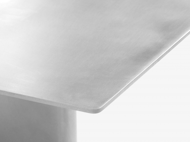 &tradition Column wandplank JA2 Walnoot/Aluminium