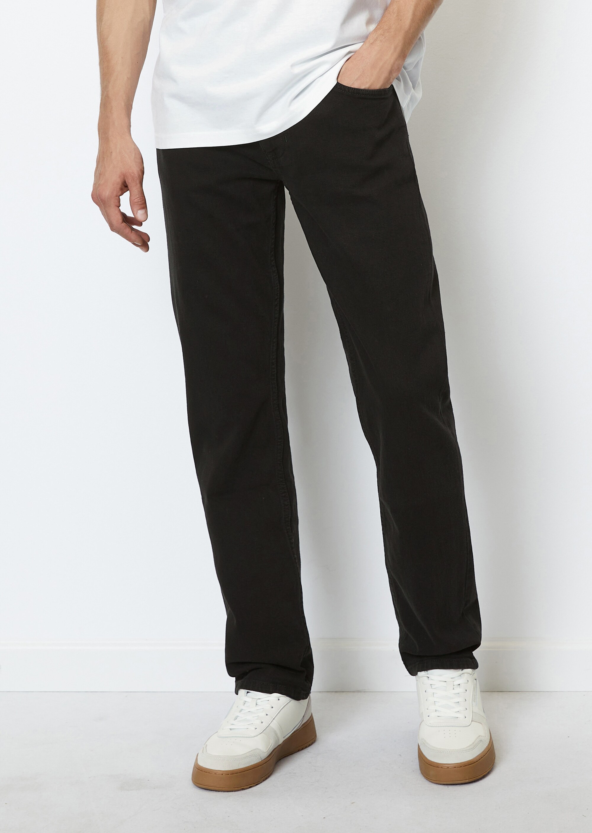 Jeans Modell KEMI regular aus Bio-Baumwolle-Mix