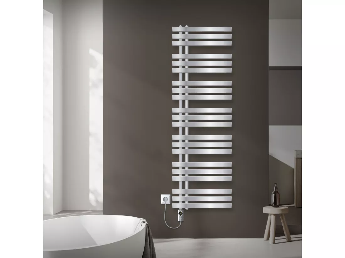 Radiateur de salle de bain en acier chrome 50x160 cm avec élément chauffant 900W