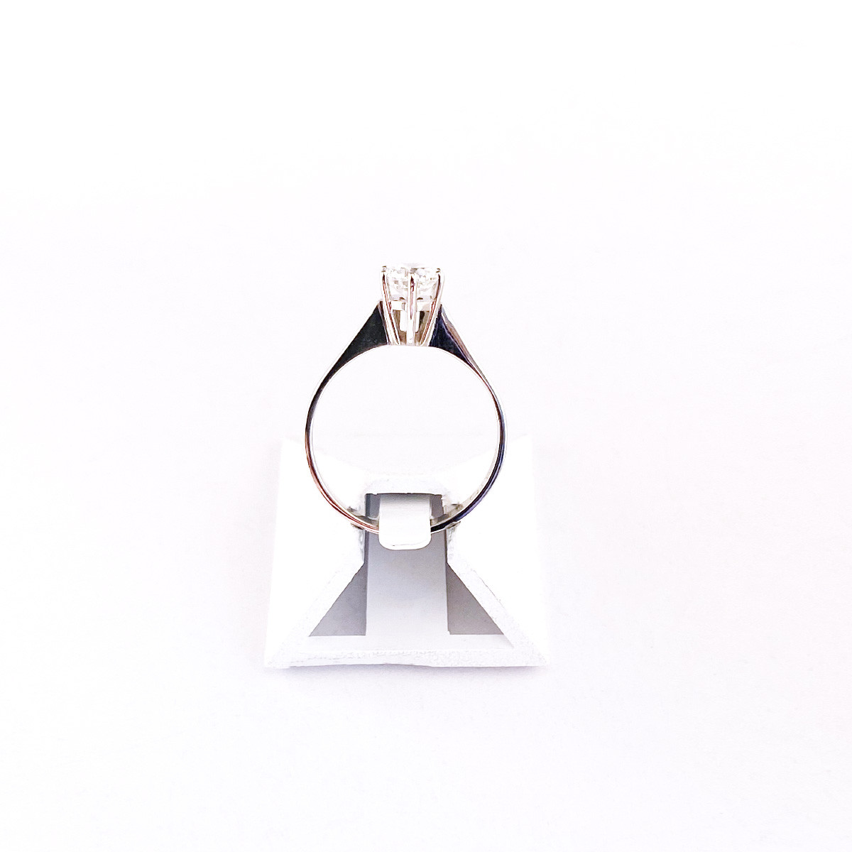 Solitaire d'occasion or 750 blanc diamant 0.60 carat