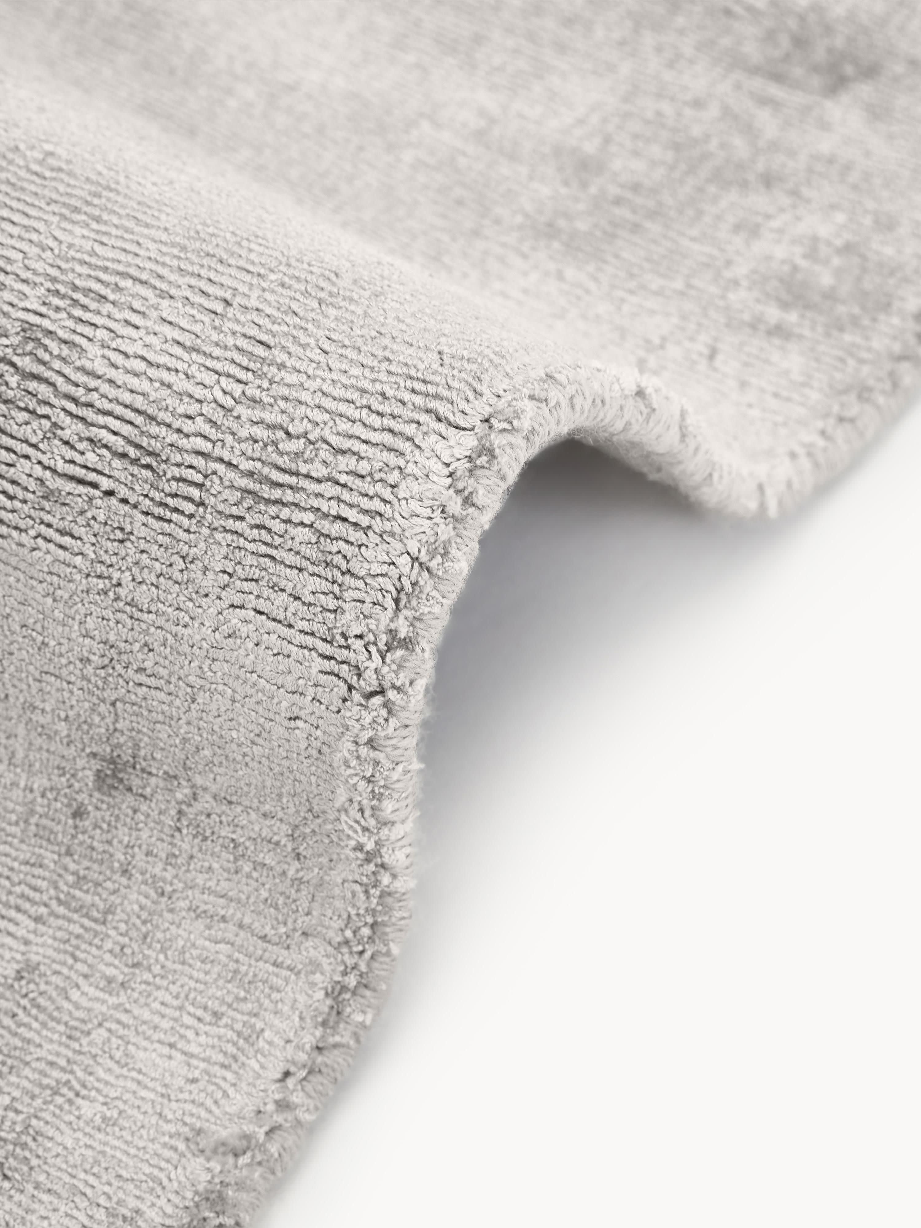 Handgeweven viscose vloerkleed Jane