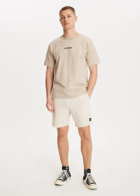 Basic sweat short off-white (CREME.L)