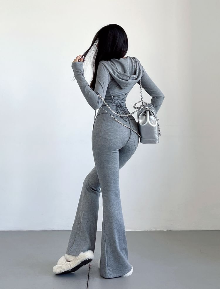 LIVIE - Effen cropped hoodie met strikband aan de achterkant en ritssluiting / wijd uitlopende joggingbroek met trekkoord in de taille