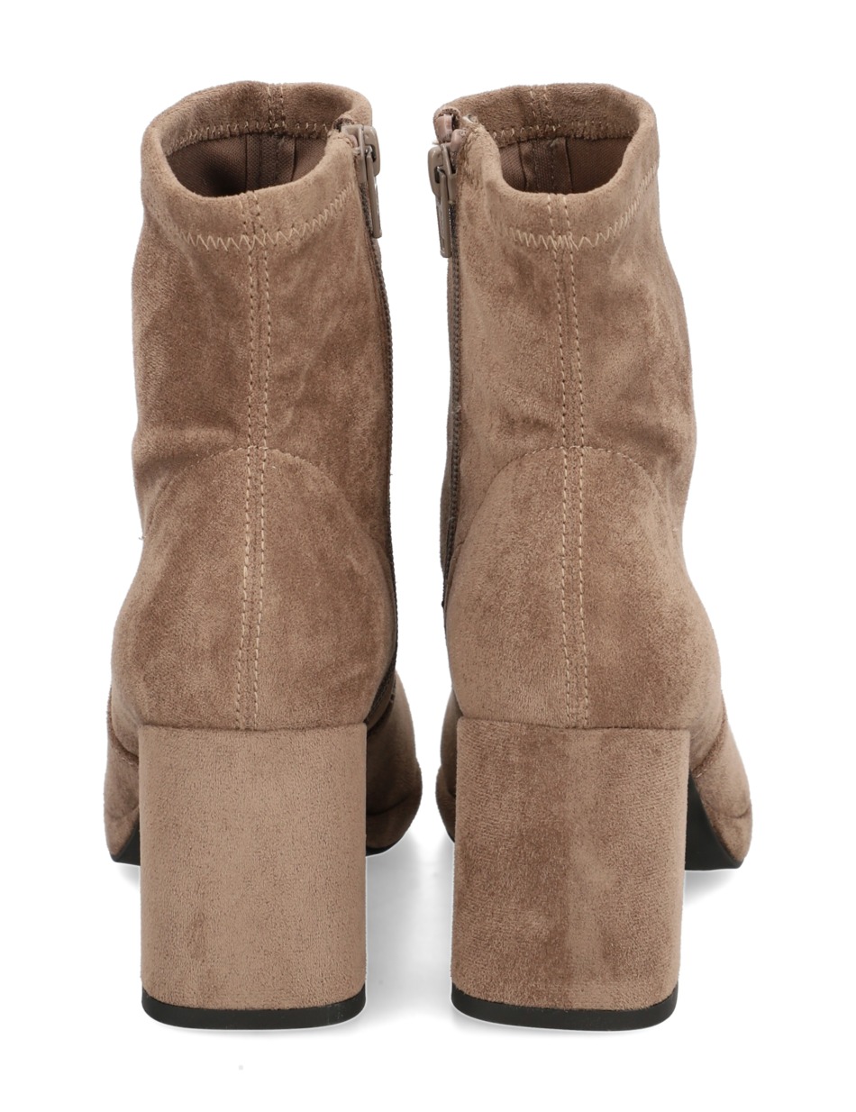 Stiefelette