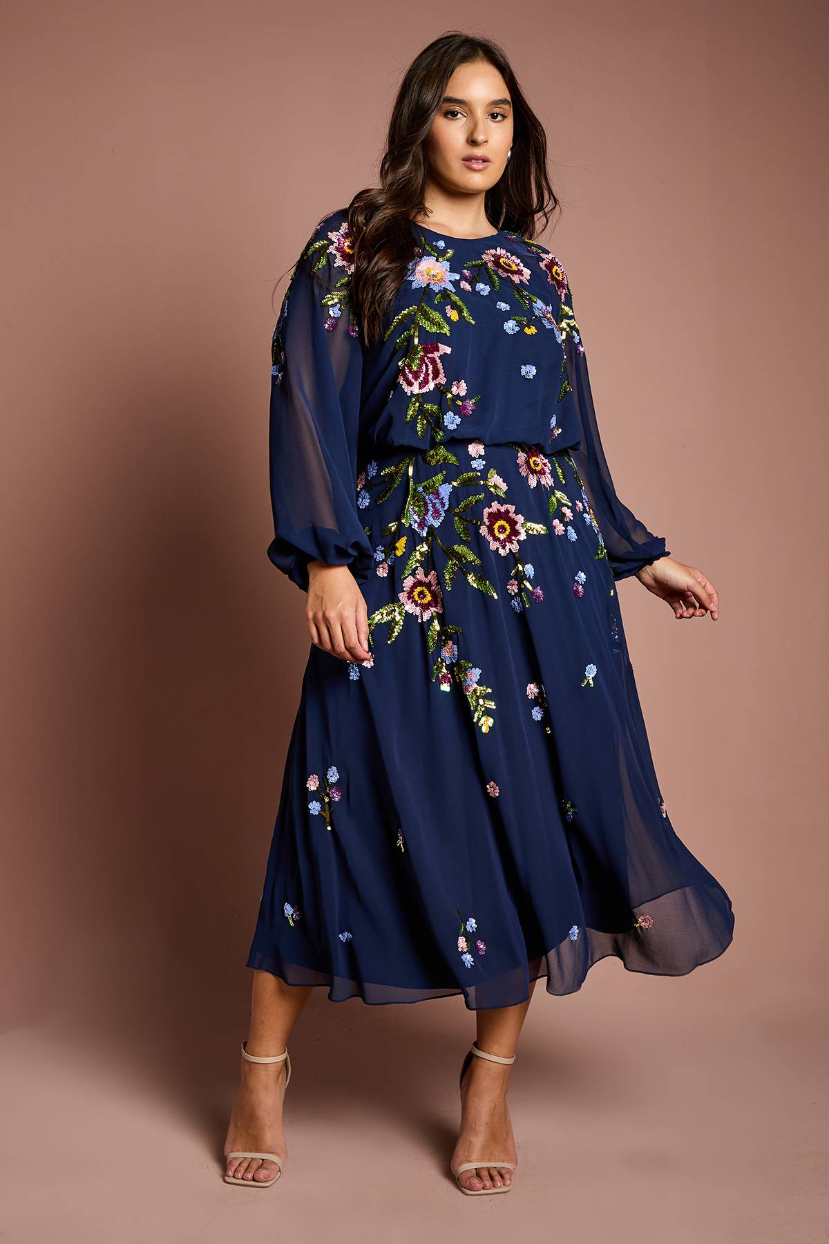 Coast Robe Mi-Longue à Manches Longues avec Ornements Floraux à Paillettes Grande Taille