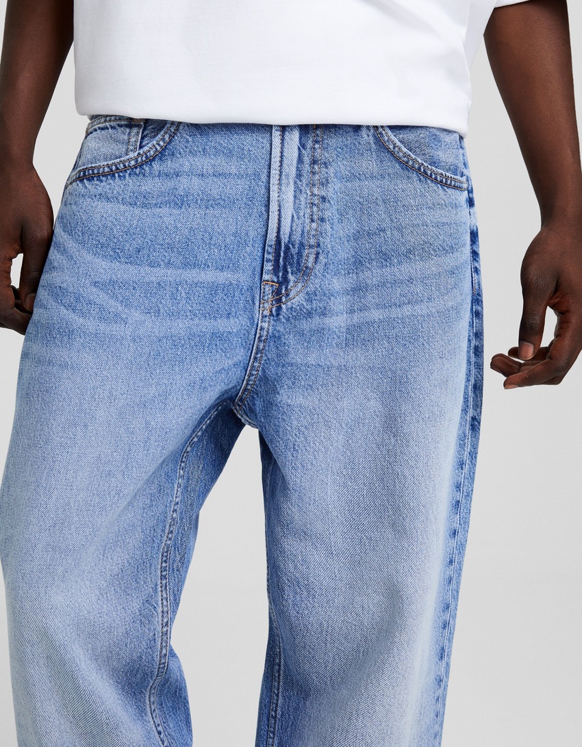 calças jeans folgadas