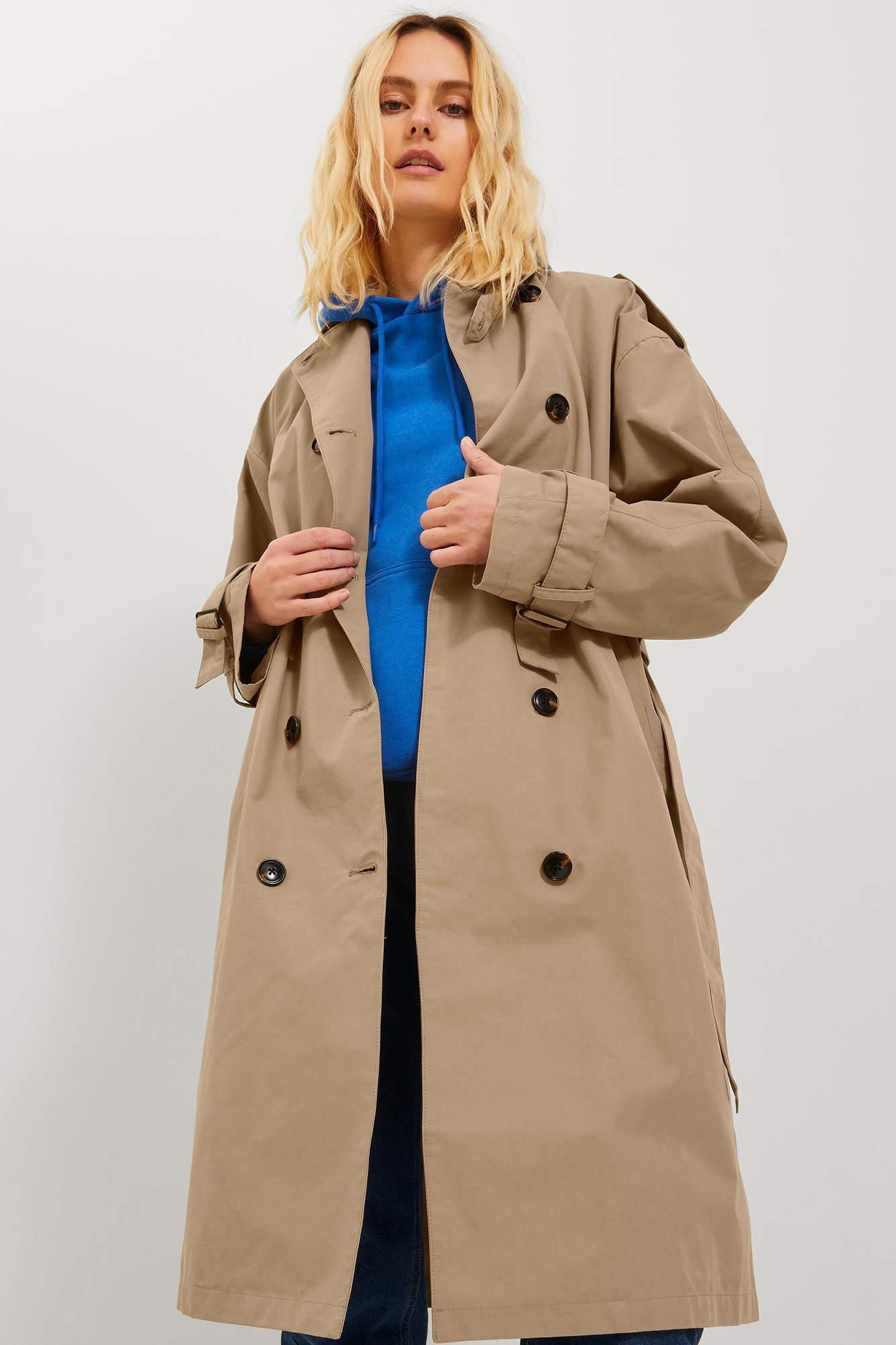 Trench coat maxi com cinto