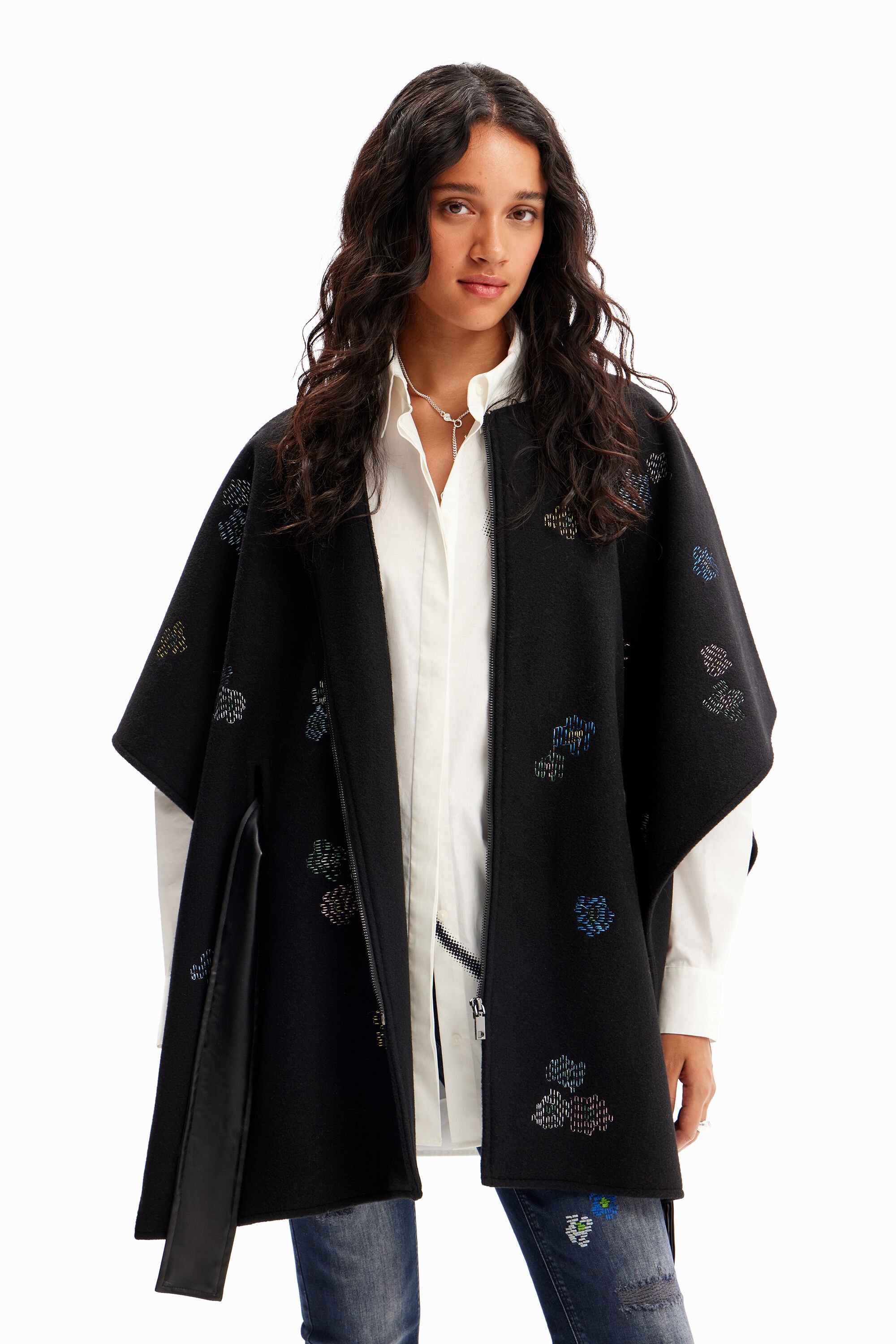 Poncho brodé ceinture