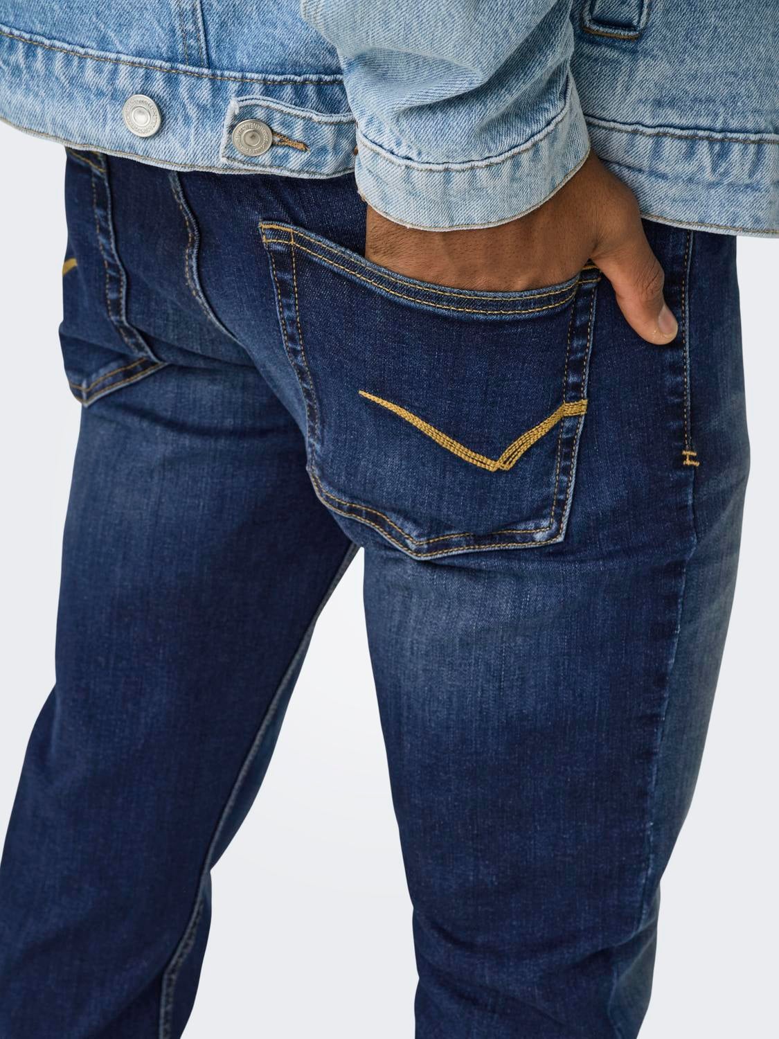 ONSLOOM Niedrige Taille Slim Fit Jeans Dark Blue Denim