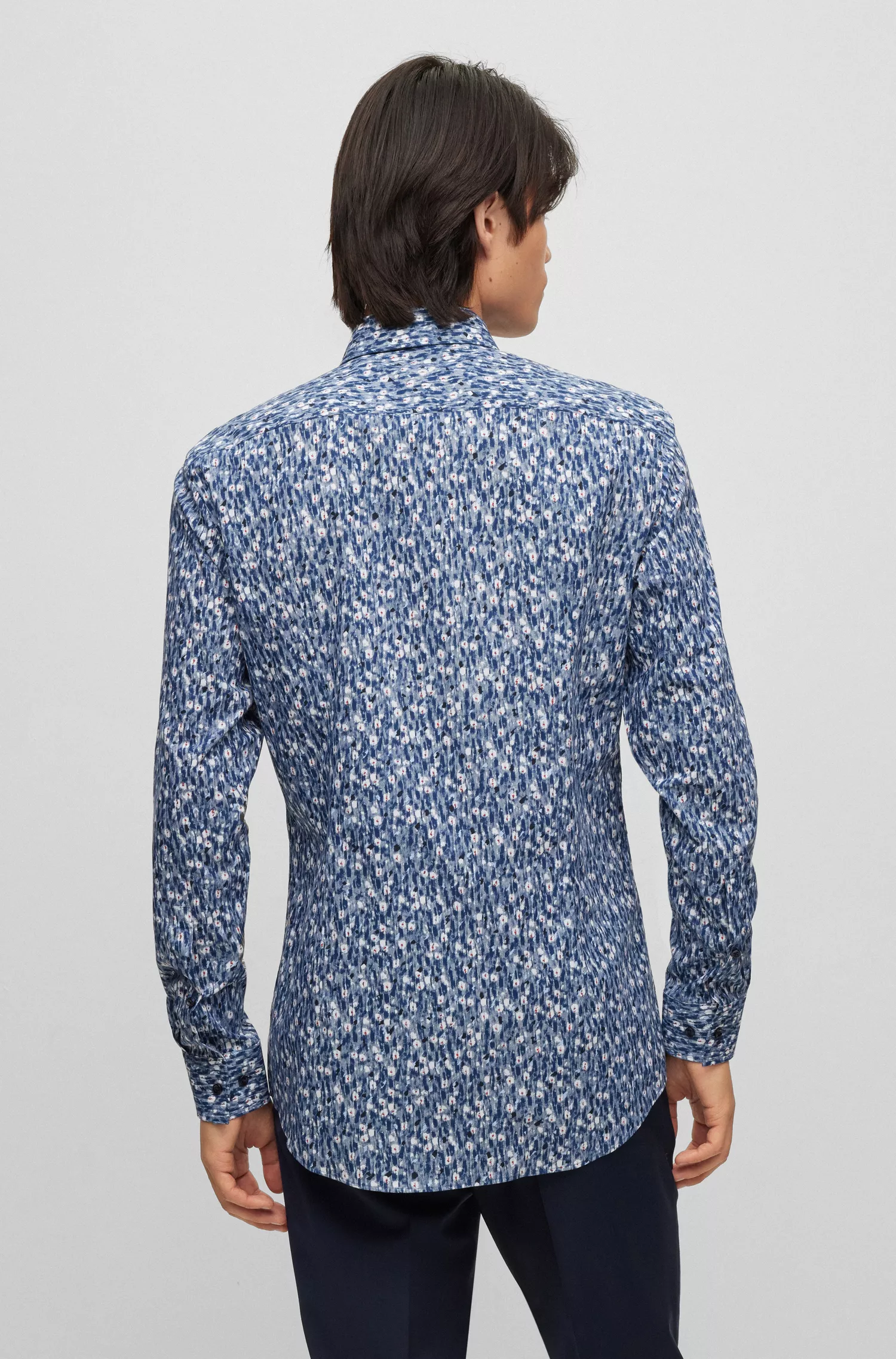 Camisa HUGO vermelha, corte slim, em popeline de algodão estampado.
