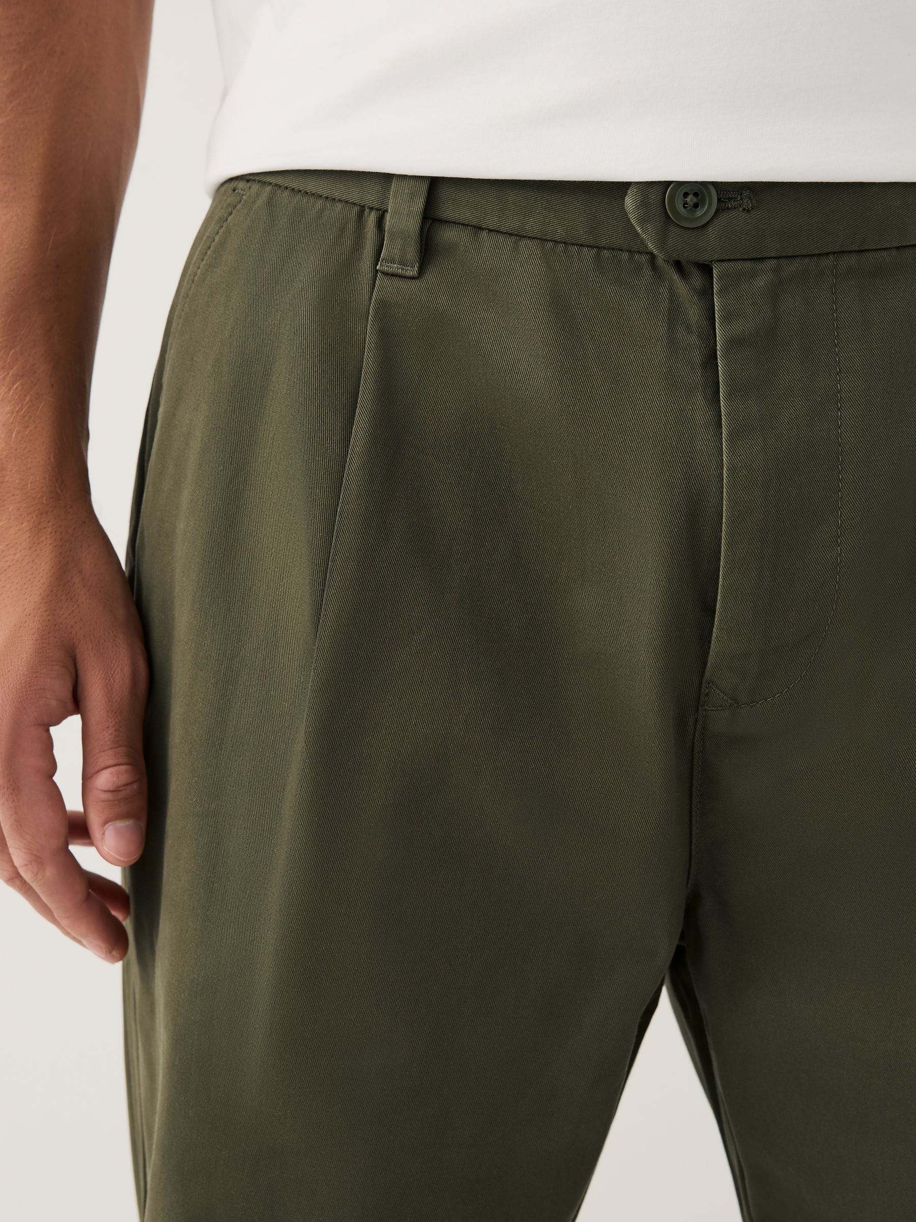Olijfgroen - Single Pleated Stretch Chinos Trousers