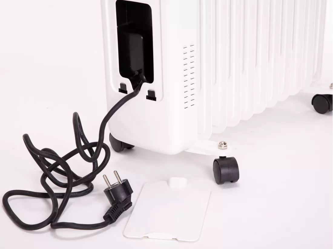 Radiateur d'huile blanc avec réservoir d'humidification
