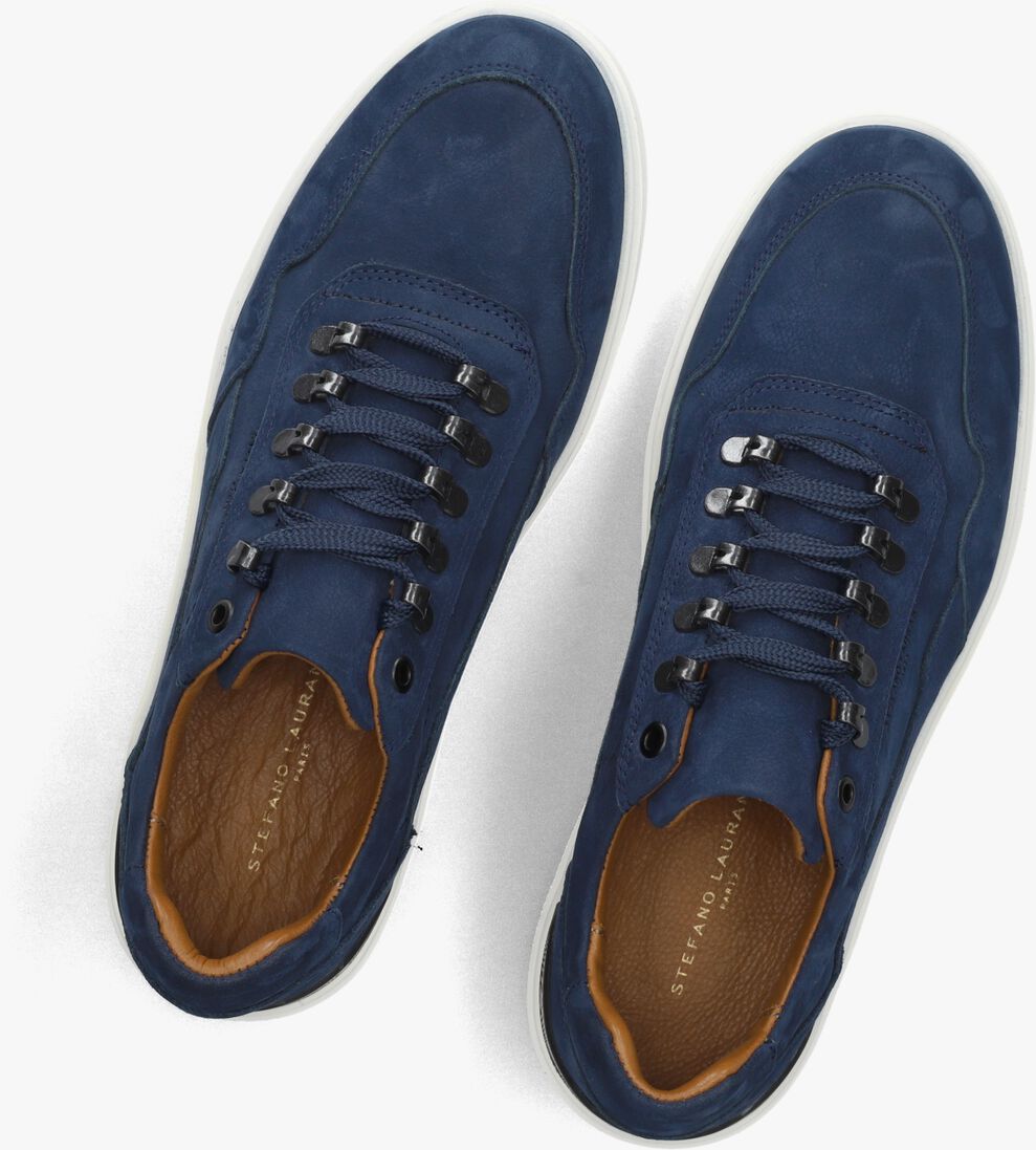 blauwe stefano lauran lage sneakers lj2502