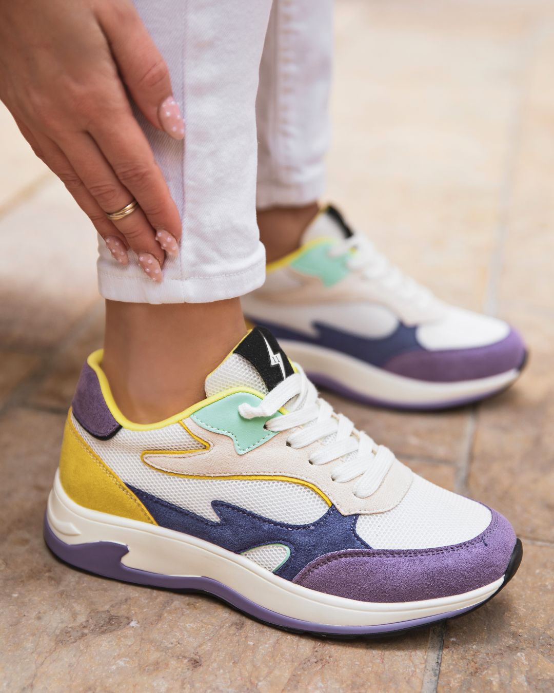 Basket femme à découpe flamme violette - CL78 PURPLE