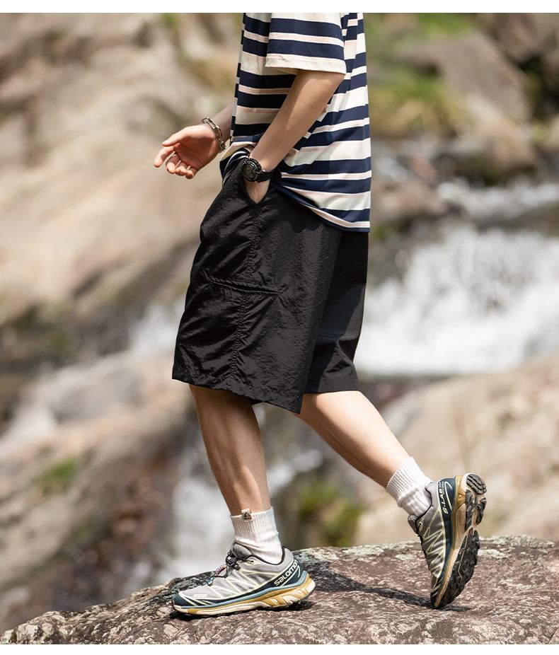 Really Point - Mid Rise Plain Cargo Shorts