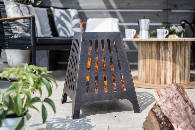 La Hacienda Anubis Vuurkorf - L 40 x B 40 x H 49 cm - Staal - (Roest)bruin