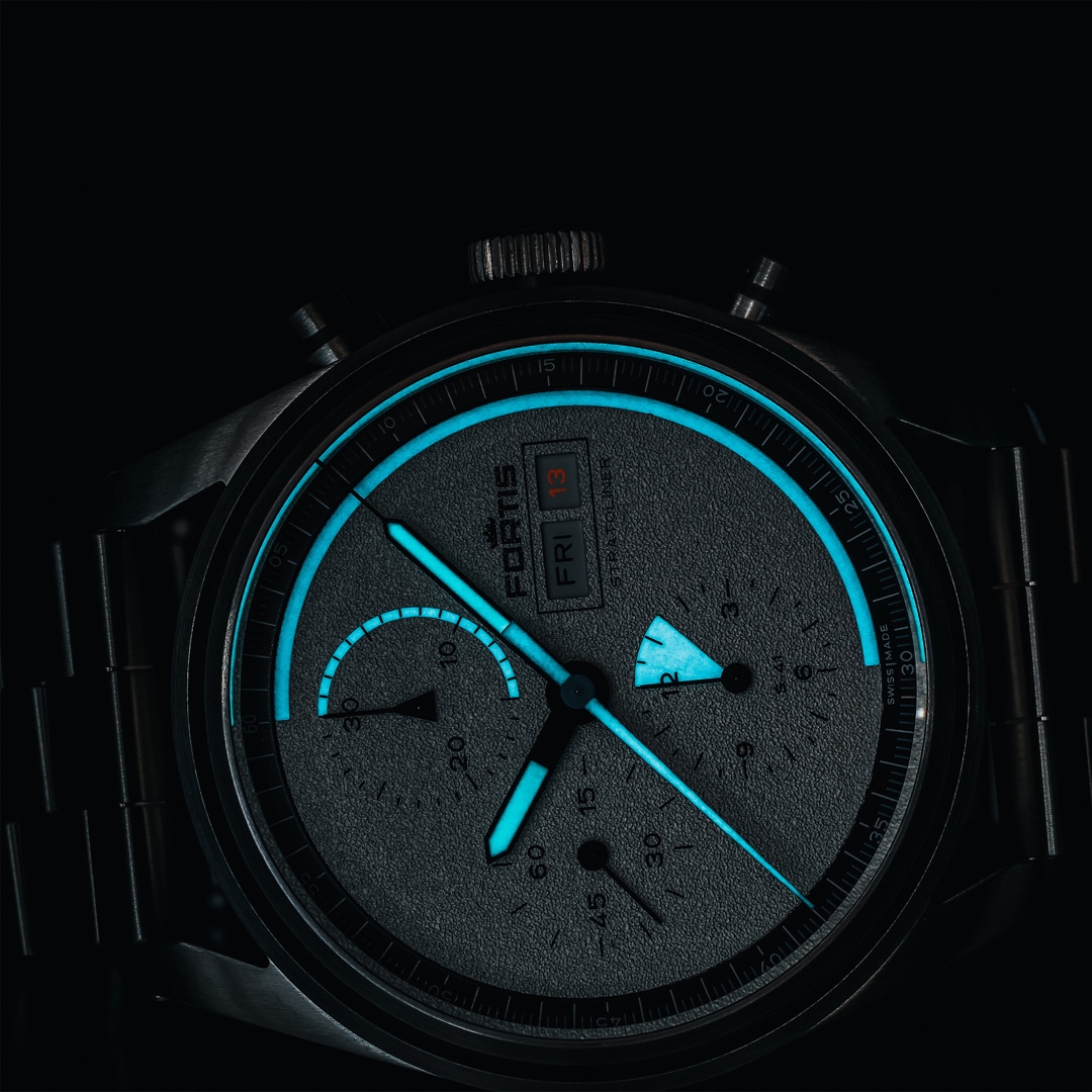 Fortis Stratoliner S-41 White Dust Block Bracelet