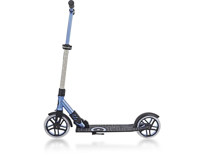 Motion Motion Scooter Speedy 200 mm Hellblau/Weiss Leichter und faltbarer City-Scooter für eine schnelle und angenehme Fahrt
